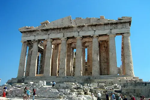 ancient-greek-acropolis-in-ancient-greece