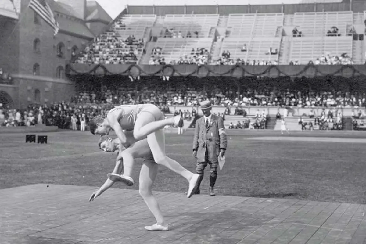 The first modern olympic games. Летние Олимпийские игры 1896. Борьба на летних Олимпийских играх 1896. Олимпийские игры в Афинах 1896.